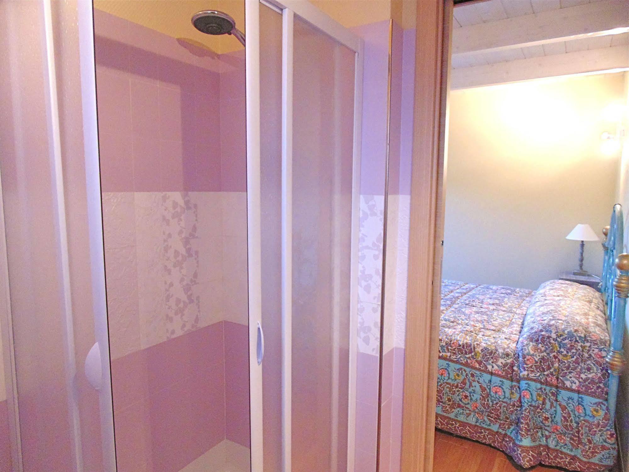 바리 La Casa (Adults Only) B&B 외부 사진